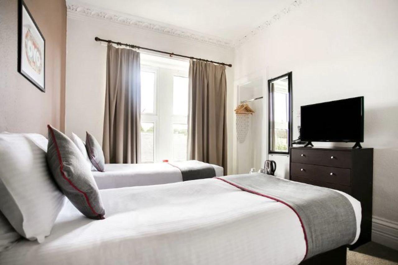 Corner Hotel Carnoustie Exterior photo