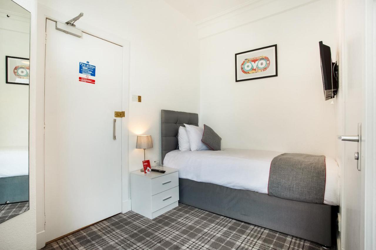 Corner Hotel Carnoustie Exterior photo
